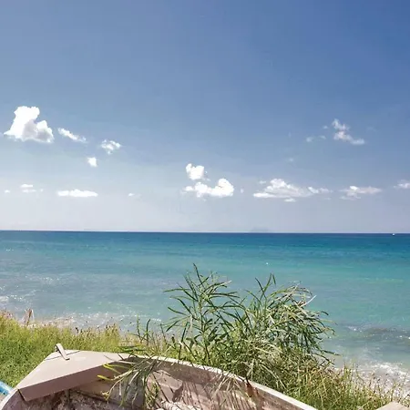 Tiziana Tatil Evi *